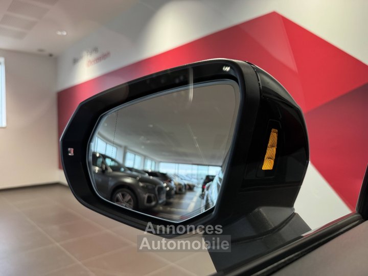 Audi Q3 45 TFSIe 245 ch S tronic 6 S line - 23