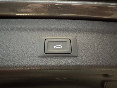 Audi Q3 45 TFSIe 245 ch S tronic 6 S line   - 26