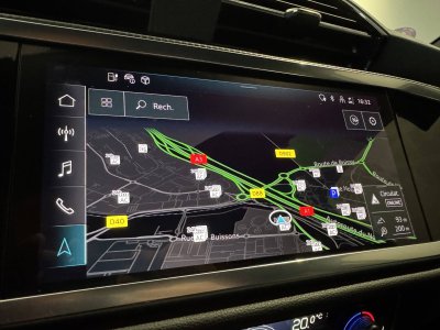 Audi Q3 45 TFSIe 245 ch S tronic 6 S line   - 33