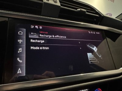 Audi Q3 45 TFSIe 245 ch S tronic 6 S line   - 40