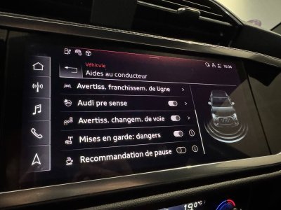 Audi Q3 45 TFSIe 245 ch S tronic 6 S line   - 45