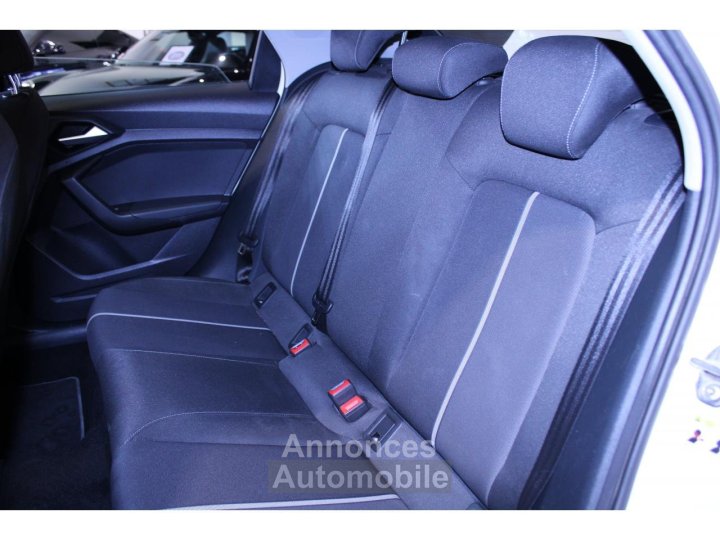 Audi A1 Sportback 10 30 TFSI - 116 - BV S-Tronic Business line - 12