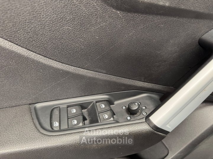 Audi Q2 Design 14 TFSI COD S tronic 7 150 CV - Toit Ouvrant Panoramique - Si&egrave;ges Chauffant - 37