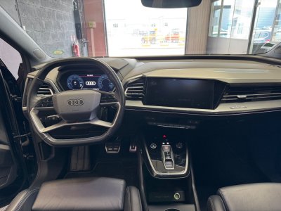 Audi Q4 E-Tron SPORTBACK S line 45 82 kWh quattro 265 ch - Matrix LED - Toit Ouvrant Panoramique - Si&egrave;ges S-Line - Apple CarPlay   - 18