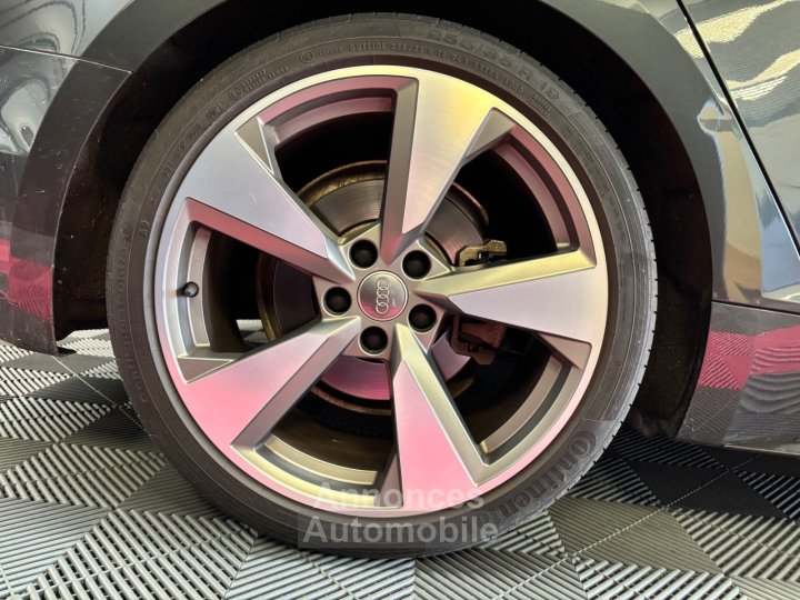 Audi A5 S-Line 20 TFSI 190 CV S-tronic - Design - Attelage - 9