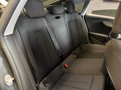 Audi A5 S-Line 20 TFSI 190 CV S-tronic - Design - Attelage   - 14