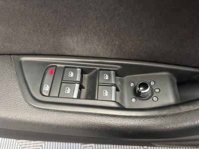 Audi A5 S-Line 20 TFSI 190 CV S-tronic - Design - Attelage   - 31