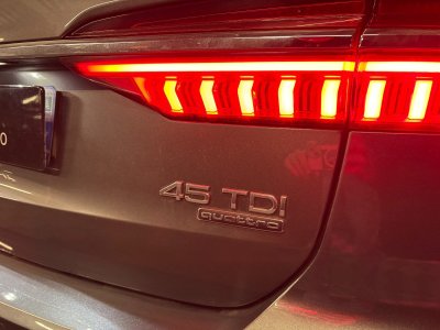 Audi A6 AVANT 45 TDI V6 245 ch S tronic 7 Quattro S line   - 16