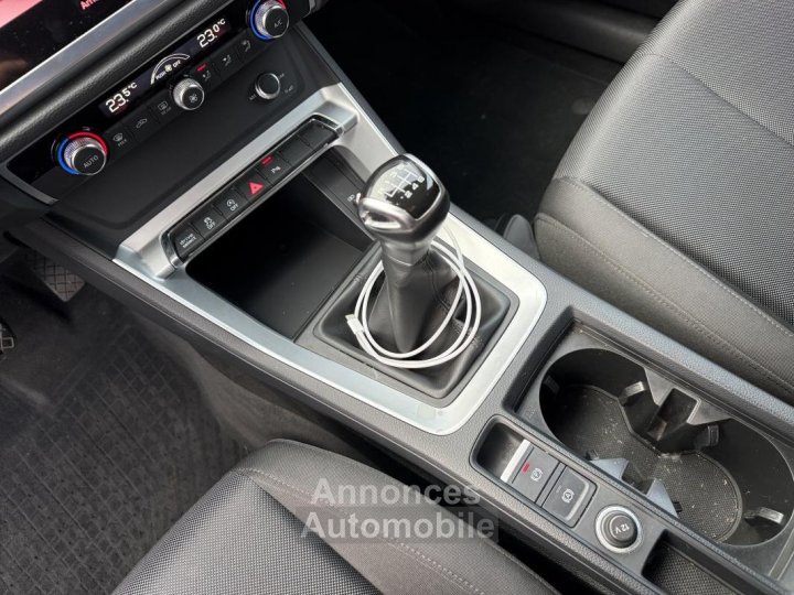 Audi Q3 II 35 TFSI 150ch Design Luxe - 13