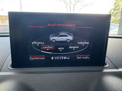 Audi A3 BERLINE 20 TDI 150 Ambition Luxe S tronic 6 VIDANGE DE BOITE FAITE / CAMERA / CARPLAY / DRIVE SELECT / PALETTES / JANTES 18 ROTORS   - 17