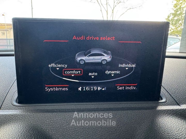 Audi A3 BERLINE 20 TDI 150 Ambition Luxe S tronic 6 VIDANGE DE BOITE FAITE / CAMERA / CARPLAY / DRIVE SELECT / PALETTES / JANTES 18 ROTORS - 17