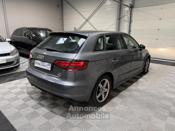 Audi A3 Sportback III 16 TDI 110ch FAP Ambition - 3