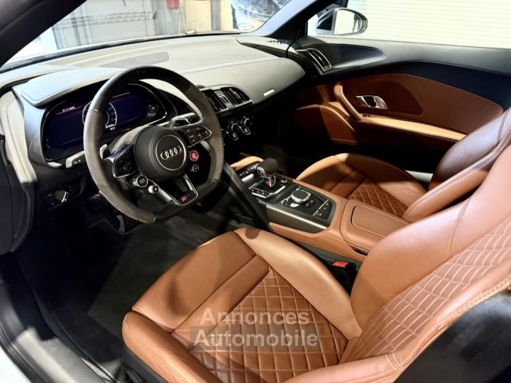 Audi R8 Spyder II 52 V10 FSI 570ch RWD S tronic 7 - 11