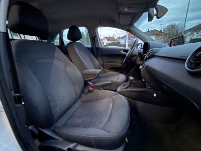 Audi A1 Sportback 14 tfsi 122 ambiente s-tronic   - 12