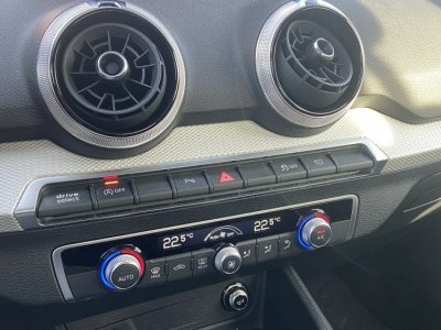 Audi Q2 35 TFSI 150CH DESIGN LUXE S TRONIC 7   - 10