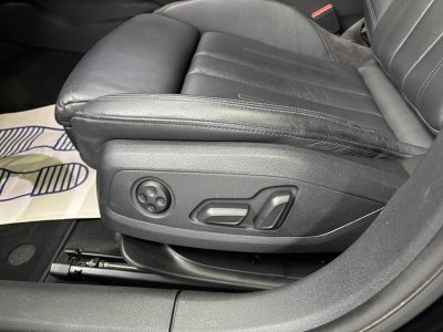 Audi A4 Avant (4) 20 TFSI Ultra 190 S tronic S-LINE   - 15