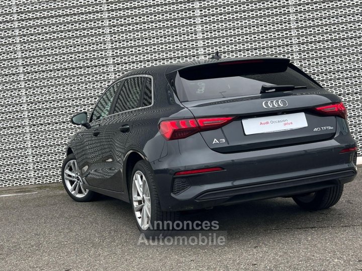 Audi A3 Sportback 40 TFSIe 204 S tronic 6 Business Executive - 2