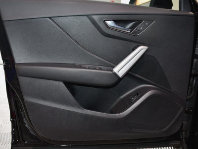 Audi Q2 S-Line Ambition Luxe 35 TFSI 150 BVM6 GPS Virtual Caméra TO Parc Assist Attelage Hayon Cuir JA 18 - 11