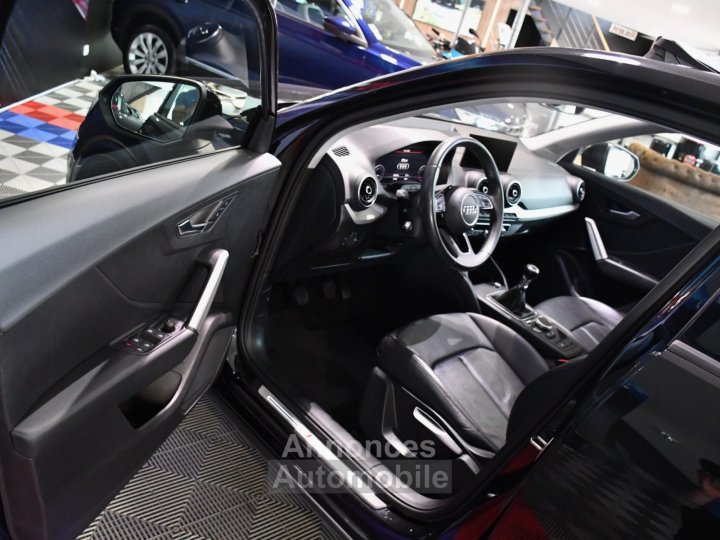 Audi Q2 S-Line Ambition Luxe 35 TFSI 150 BVM6 GPS Virtual Caméra TO Parc Assist Attelage Hayon Cuir JA 18 - 26