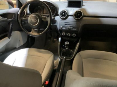 Audi A1 Sportback 12 TFSI 86CH AMBITION - 4