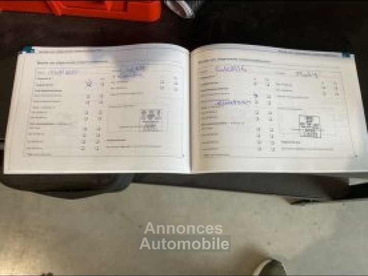 Audi A4 20 130CH AMBITION - 13