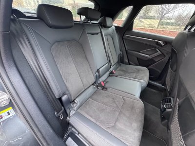 Audi Q3 35 TFSI 150 ch S tronic 7 S line - ATTELAGE - APPLE CARPLAY- CAMÉRA DE RECUL - SIÈGES CHAUFFANTS - 31