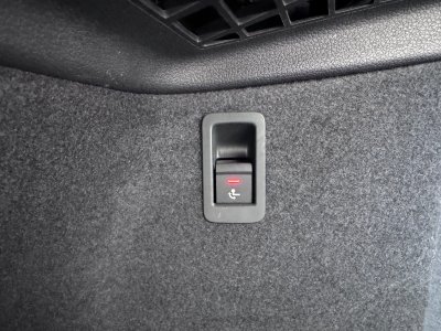 Audi Q3 35 TFSI 150 ch S tronic 7 S line - ATTELAGE - APPLE CARPLAY- CAMÉRA DE RECUL - SIÈGES CHAUFFANTS - 33