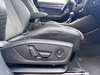 Audi Q3 35 TFSI 150 ch S tronic 7 S line - ATTELAGE - APPLE CARPLAY- CAMÉRA DE RECUL - SIÈGES CHAUFFANTS - 35