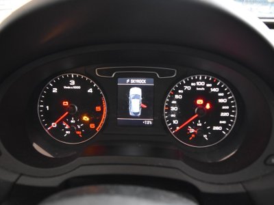 Audi Q3 20 TDI 177 ch S line - 26