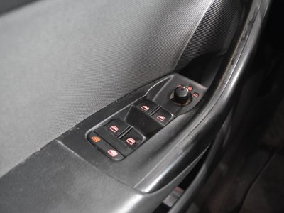 Audi Q3 20 TDI 177 ch S line - 29