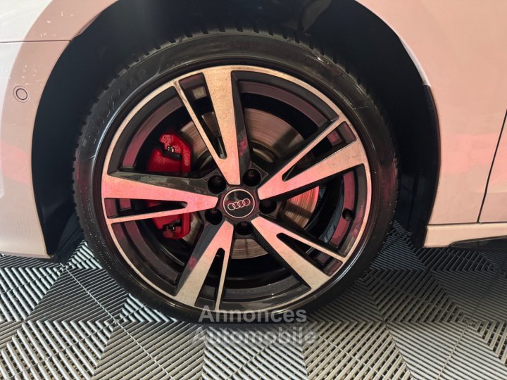 Audi A3 Sportback Competition 45 TFSIe 245 CV - Toit ouvrant - CarPlay - 7