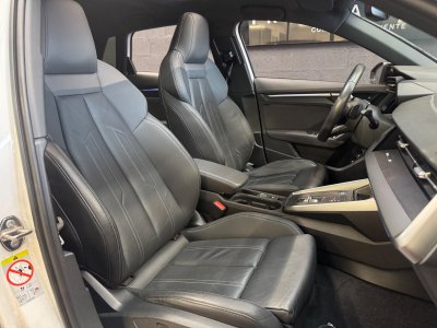 Audi A3 Sportback Competition 45 TFSIe 245 CV - Toit ouvrant - CarPlay - 16