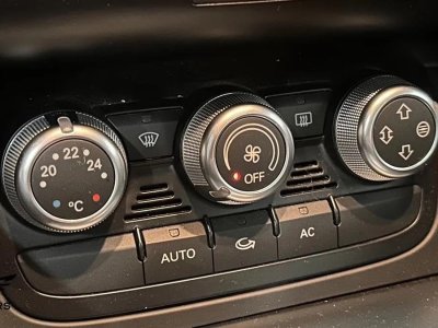 Audi TT 20 TFSI 211 CV Bo&icirc;te automatique   - 22