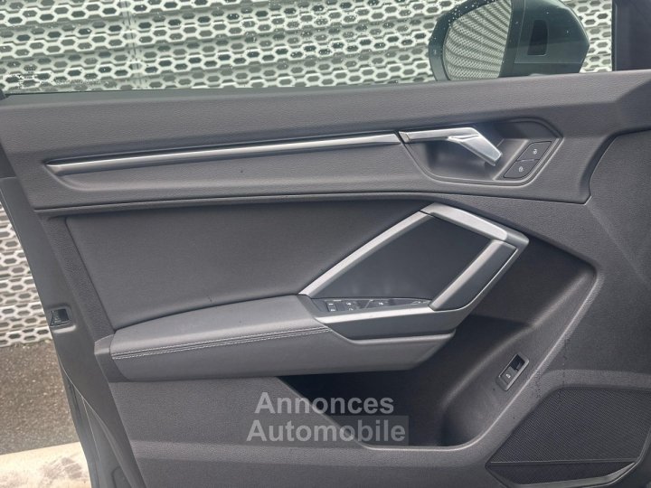Audi Q3 35 TFSI 150 ch S tronic 7 Limited - 12