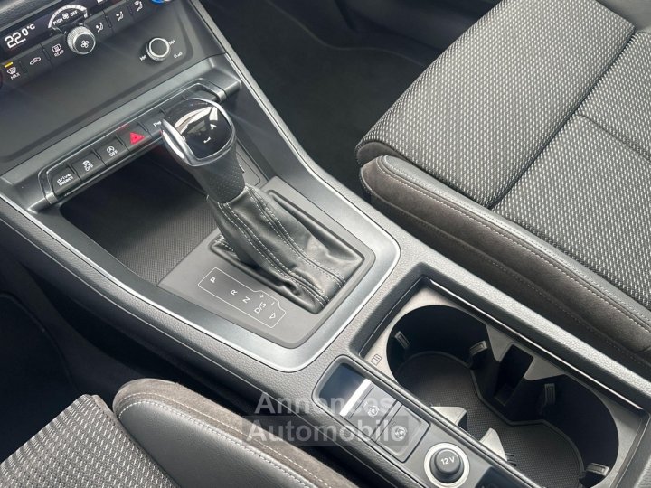 Audi Q3 35 TFSI 150 ch S tronic 7 Limited - 33