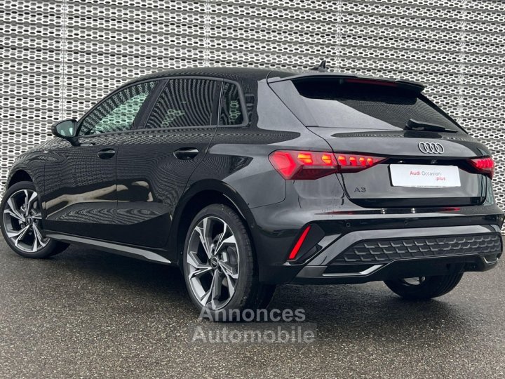 Audi A3 Sportback TFSI Mild Hybrid 116 S tronic 7 S line - 2