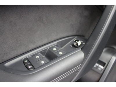 Audi Q5 S LINE HYBRID Quattro 45 TFSI   - 18