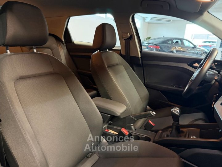 Audi A1 Sportback 10 25 tfsi 95 + clim auto radar av-ar apple carplay-android sans fil - 22