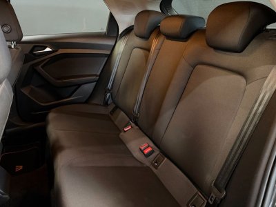 Audi A1 Sportback 10 25 tfsi 95 + clim auto radar av-ar apple carplay-android sans fil   - 29