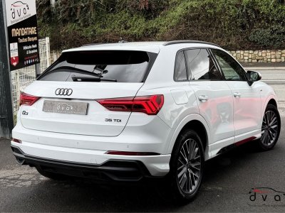Audi Q3 35 TDI 150 ch S Line Tronic 7   - 3