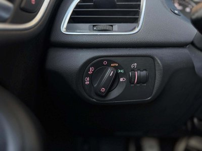 Audi Q3 20 TDI 140 ch Attraction   - 13