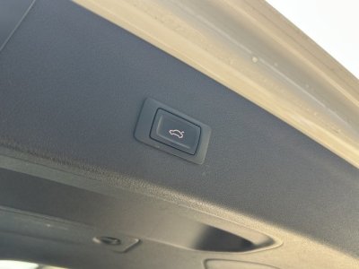 Audi Q3 20 TDI 150ch ultra S line   - 20