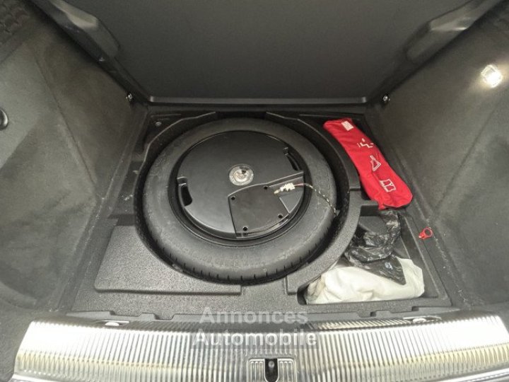 Audi Q3 20 TDI 150ch ultra S line - 25