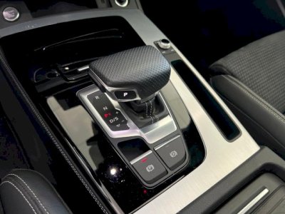 Audi Q5 55 TFSI e 367ch S line quattro S tronic 7   - 29