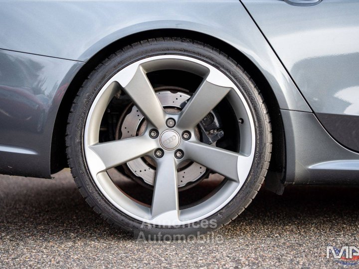 Audi RS4 B8 42 V8 / 1ere main tr&egrave;s faible kms - 11