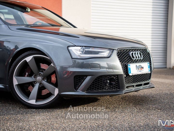 Audi RS4 B8 42 V8 / 1ere main tr&egrave;s faible kms - 12