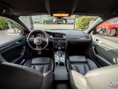 Audi RS4 B8 42 V8 / 1ere main tr&egrave;s faible kms   - 14