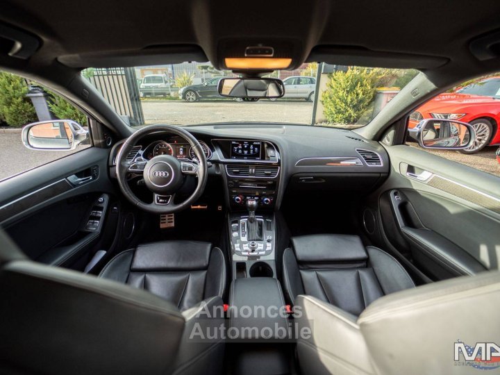 Audi RS4 B8 42 V8 / 1ere main tr&egrave;s faible kms - 14