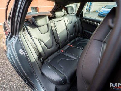 Audi RS4 B8 42 V8 / 1ere main tr&egrave;s faible kms   - 18