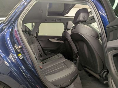 Audi A4 35TDi Avant STRONIC - 6